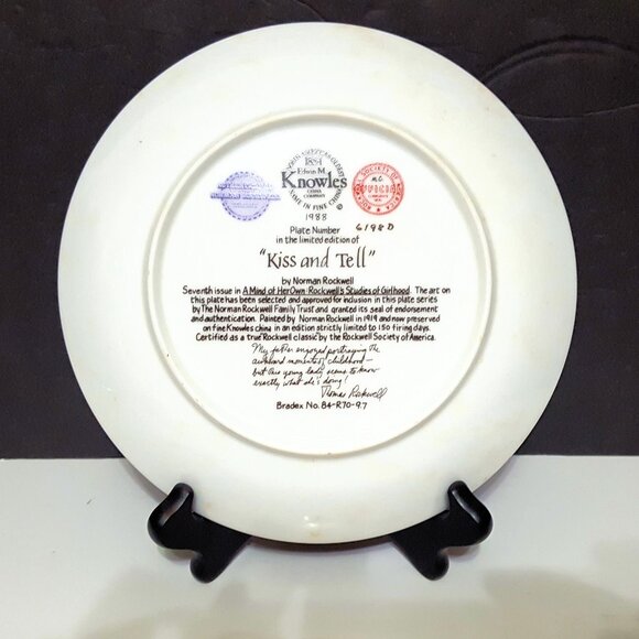 Vintage Norman Rockwell Kiss and Tell Edwin M. Knowles Collectors Plate 8.5" - Picture 5 of 7